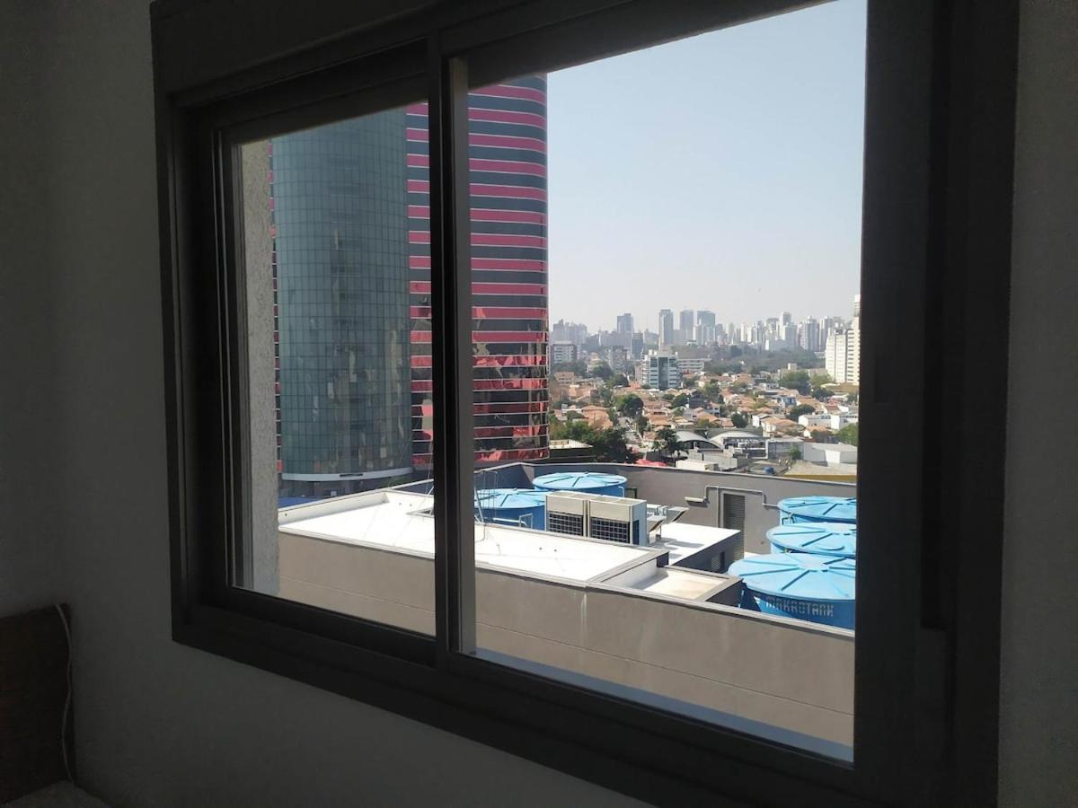 Fl1609 | Ape Faria Lima C/ Piscina Academia Metro *